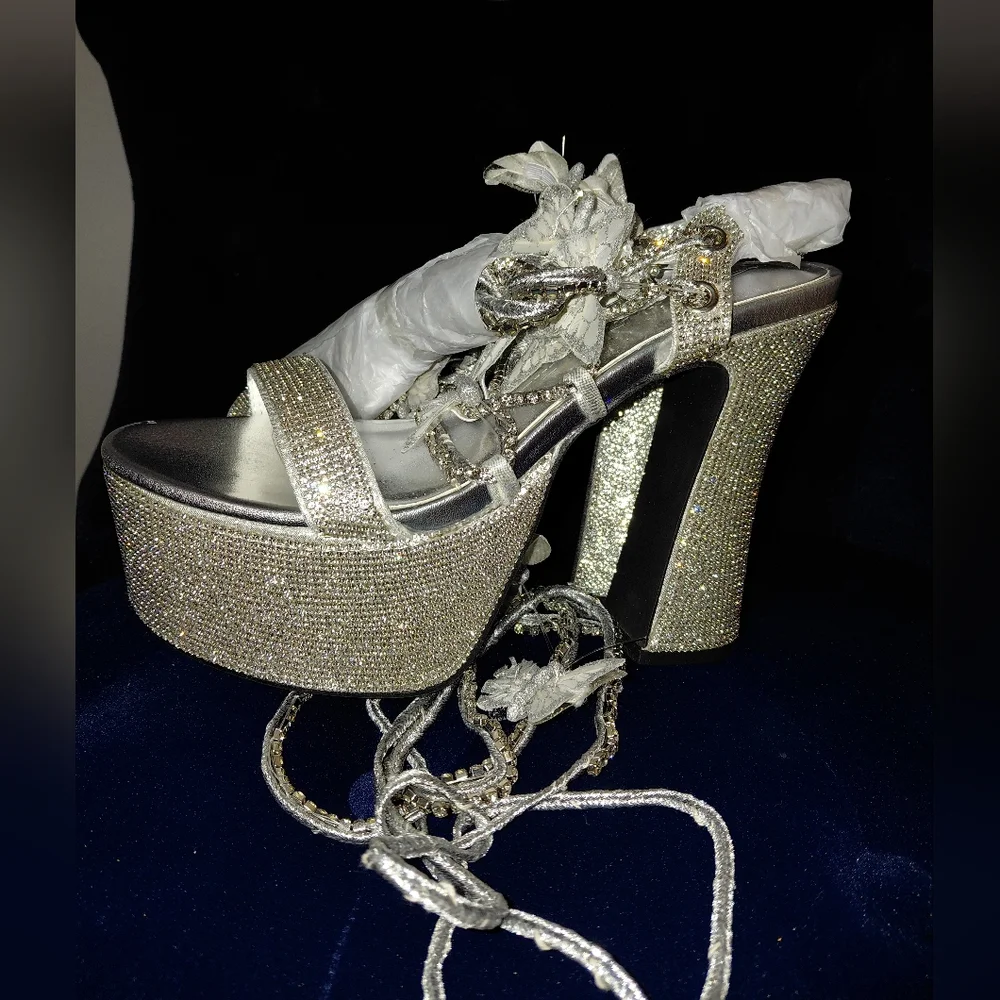 NWOB Dolls Kill Poster Girl Blindin' Pixie Queen Lace Up Heels Butterfly 8! - Picture 11 of 16